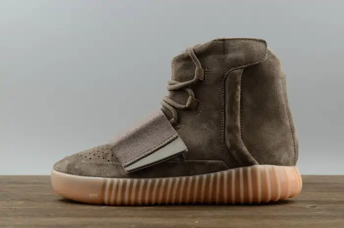 adidas Yeezy 750 Boost Light Brown BY2456 0122