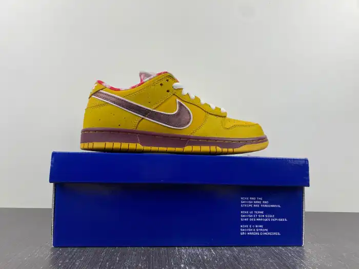 Nike SB Dunk Low Yellow Lobster 313170-137566 0129