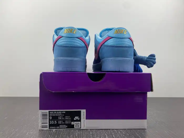 Nike SB Dunk Low Run The Jewels DO9404-400 0123