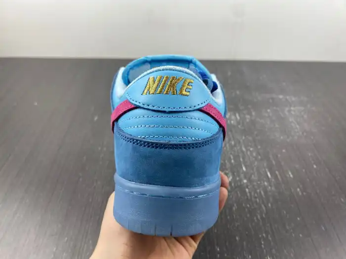 Nike SB Dunk Low Run The Jewels DO9404-400 0123