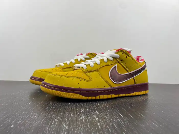 Nike SB Dunk Low Yellow Lobster 313170-137566 0129