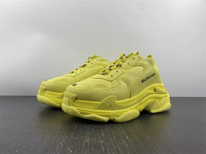 BLCG TRIPLE S SNEAKER 524039 W1FB5 2308 0114