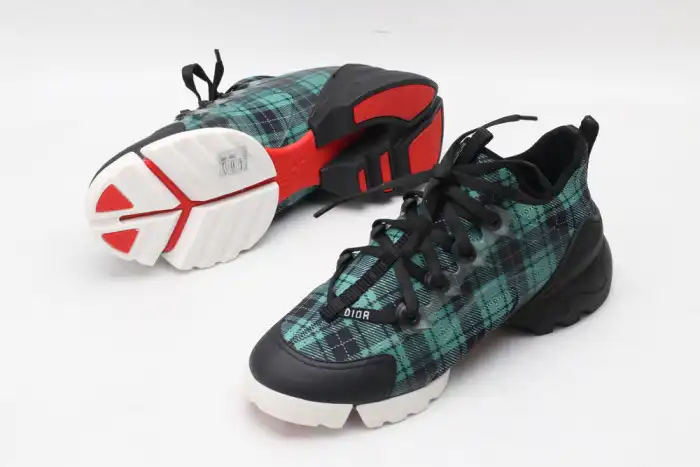 DR-CONNECT GREEN PLAID 0128