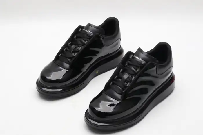 MQ SNEAKERS 0122