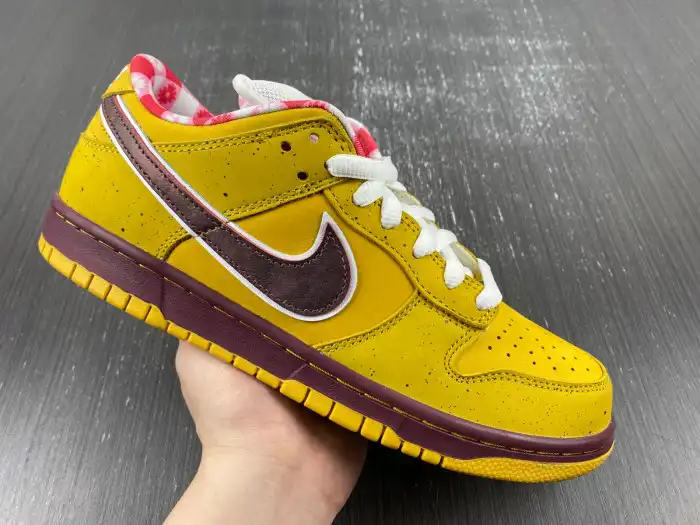 Nike SB Dunk Low Yellow Lobster 313170-137566 0129