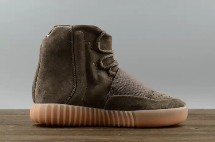 adidas Yeezy 750 Boost Light Brown BY2456 0122