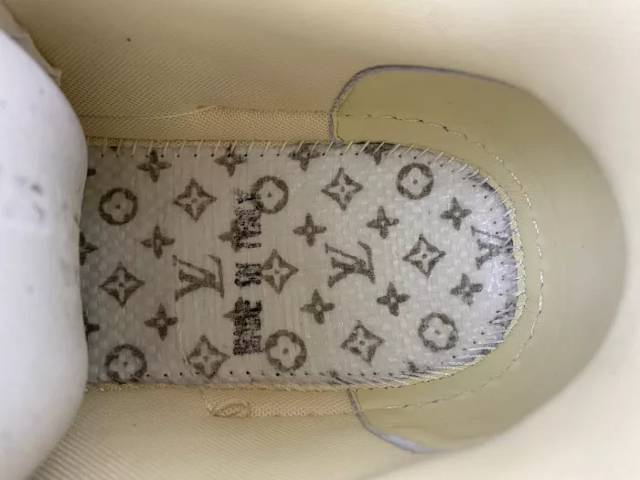 LV TRAINER SNEAKER 24052406 0118