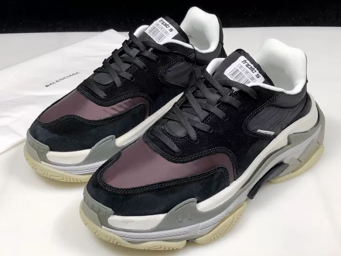 BLCG Triple S Black Burgundy 514008 W09S1 1058 0114