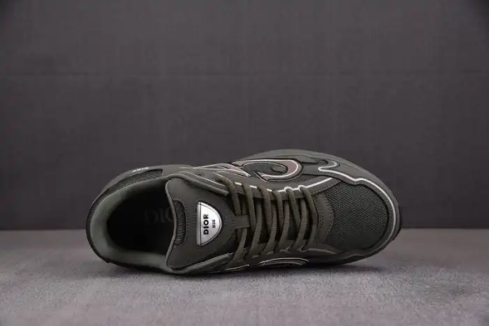 DR B30 Sneakers 0128