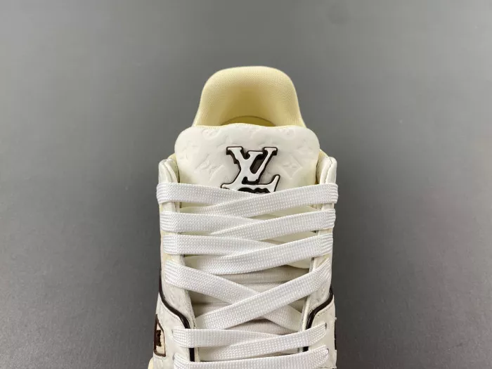 LV TRAINER SNEAKER 24052406 0118