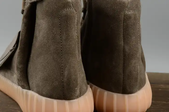 adidas Yeezy 750 Boost Light Brown BY2456 0122