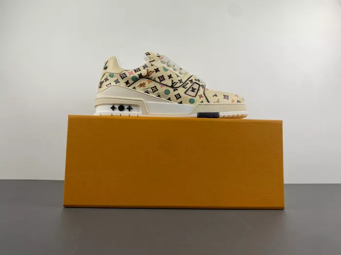 LV TRAINER SNEAKER 24072201 0118