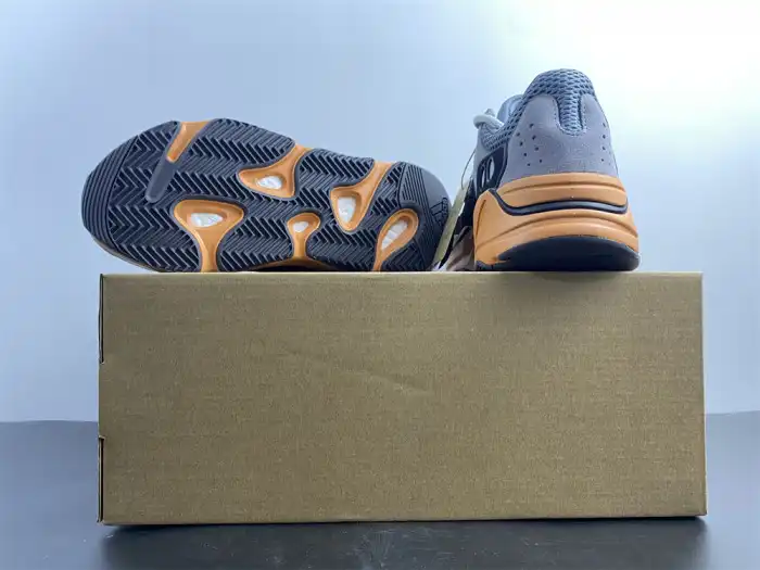 Adidas Yeezy Boost 700 V2 Sun GW0296 0126