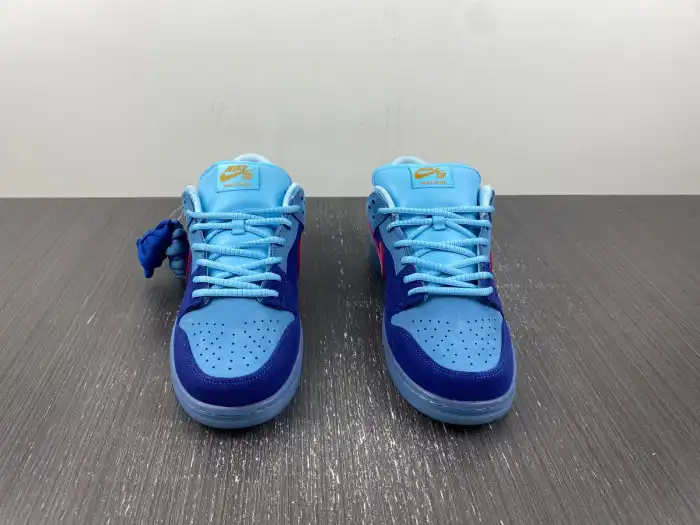 Nike SB Dunk Low Run The Jewels DO9404-400 0123