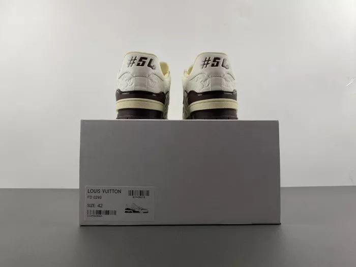 LV TRAINER SNEAKER 24052406 0118