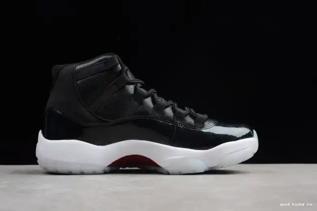 mens black 11 Retro Air 