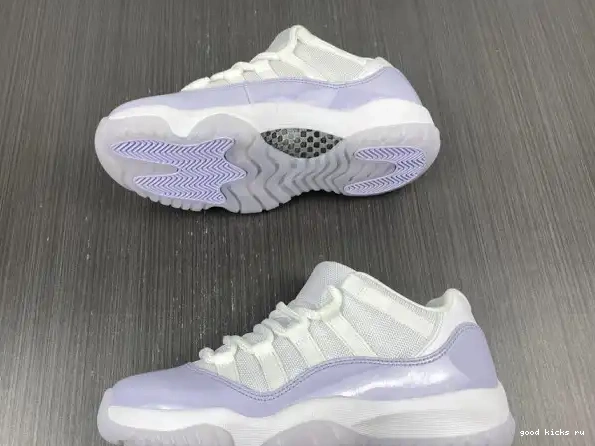 Air Violet WMNS Jordan 11 Low AH7860-101 Pure 0212