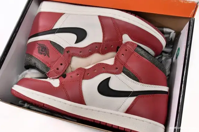 Jordan High Lost Chicago OG Retro 1 Found DZ5485-612 and 0215