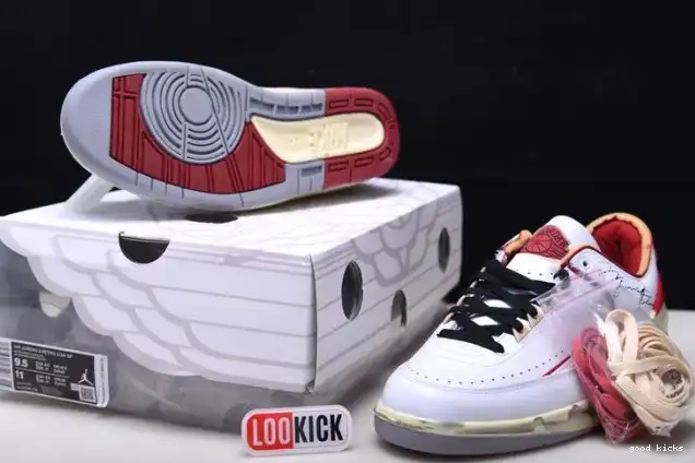 Retro Low DJ4375-106 Off-White 2 SP Jordan White Red 0210