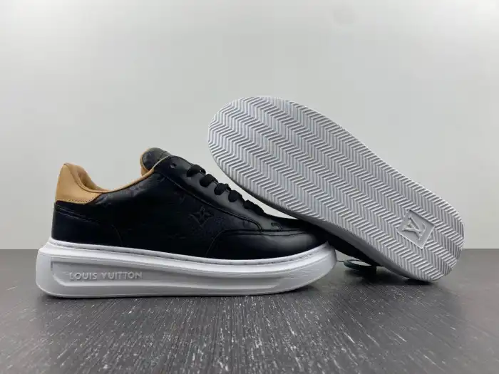 LV LOW-TOP SNEAKER 0202