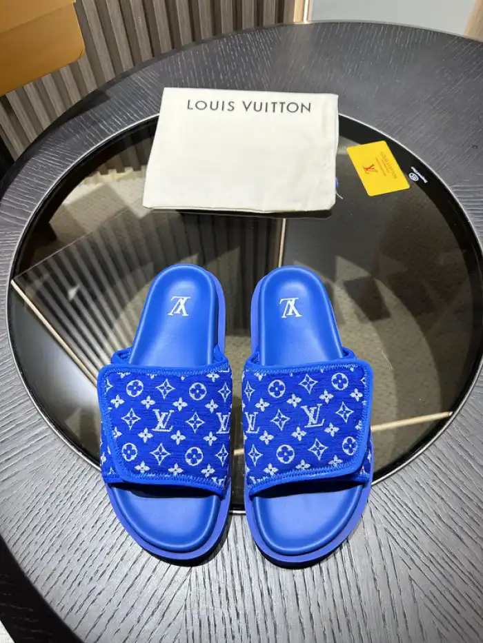 LV Miami Mule 24052709 0202