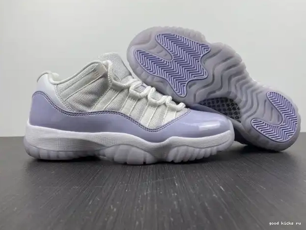 Air Violet WMNS Jordan 11 Low AH7860-101 Pure 0212