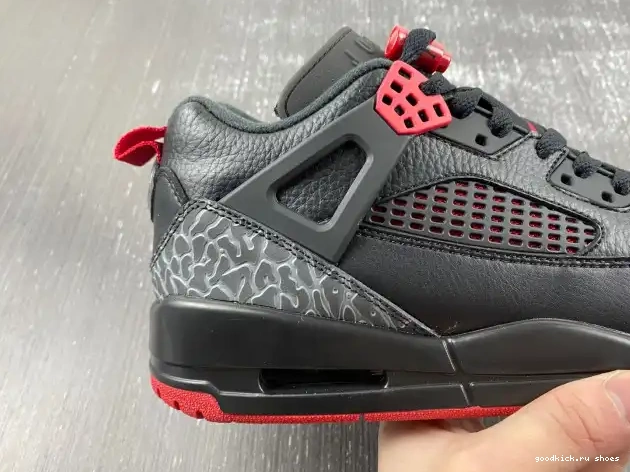 FQ1579-006 Bred Low Jordan Spizike 0223