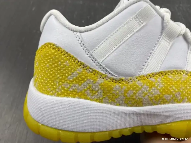 WMNS Low AH7860-107 Snakeskin Yellow Jordan Air 11 0215