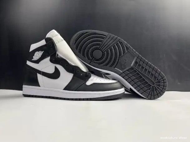 Retro 1 White Air (2014) Black 555088-010 Jordan 0218