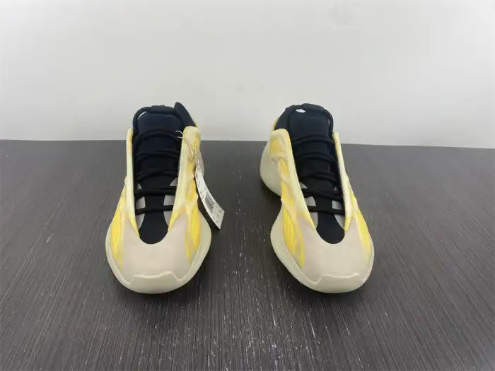 Adidas Yeezy 700 V3 Mono Safflower HP5425 0204