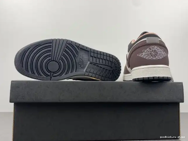 1 Air Jordan Mocha Low DC6991-200 0221