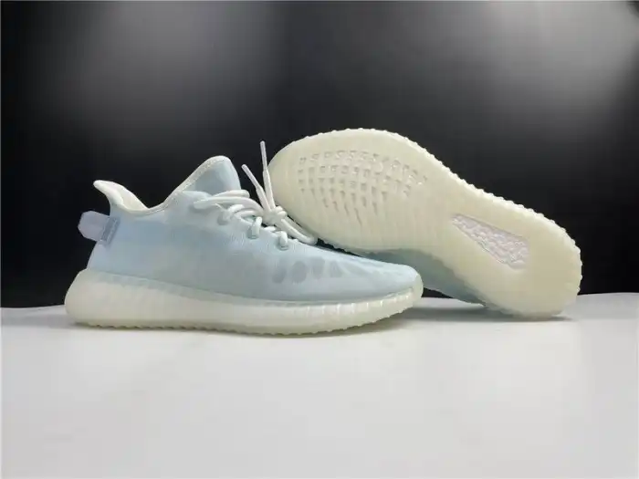 Adidas Yeezy Boost 350 V2 Mono Ice GW2869 0204