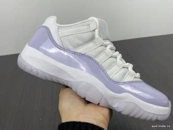 Air Violet WMNS Jordan 11 Low AH7860-101 Pure 0212