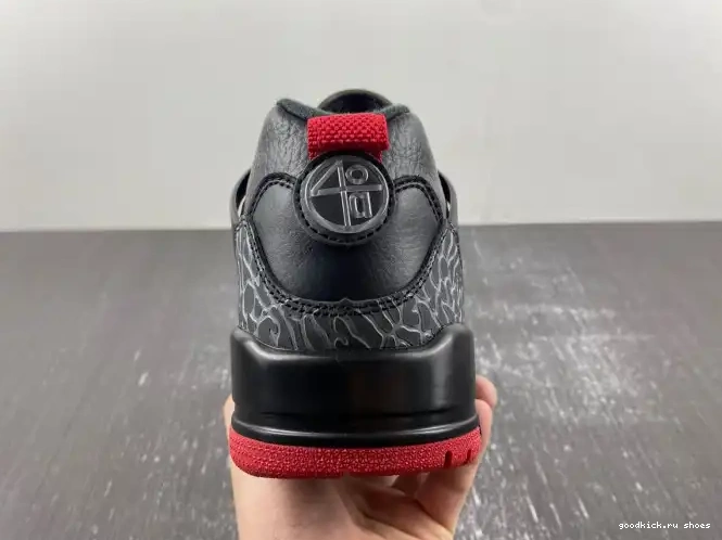 FQ1579-006 Bred Low Jordan Spizike 0223