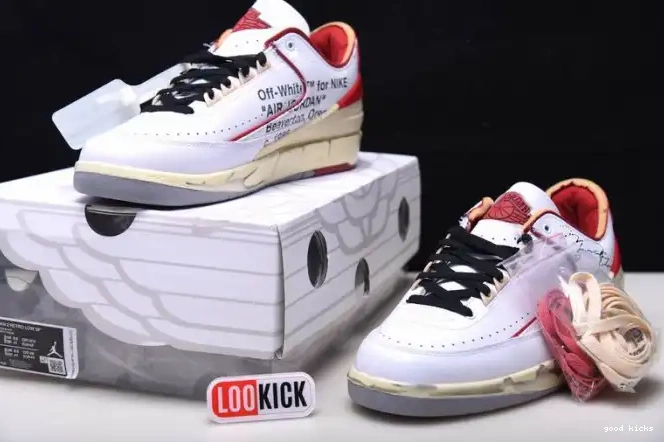 Retro Low DJ4375-106 Off-White 2 SP Jordan White Red 0210