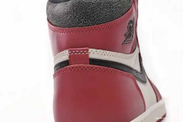 Jordan High Lost Chicago OG Retro 1 Found DZ5485-612 and 0215