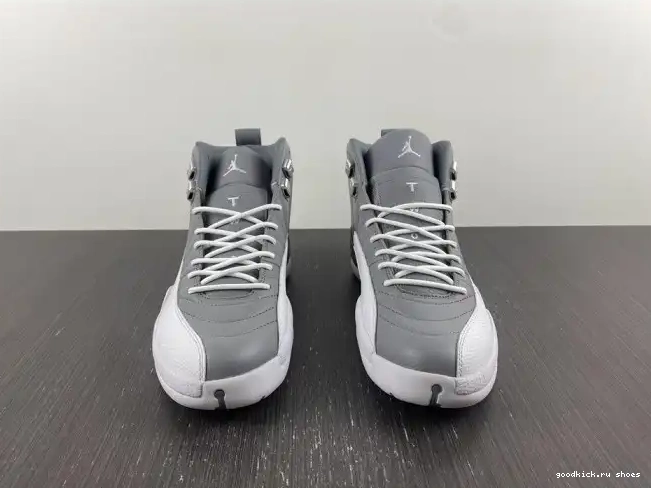 Grey 9 Particle Retro CT8019-060 Jordan 0211