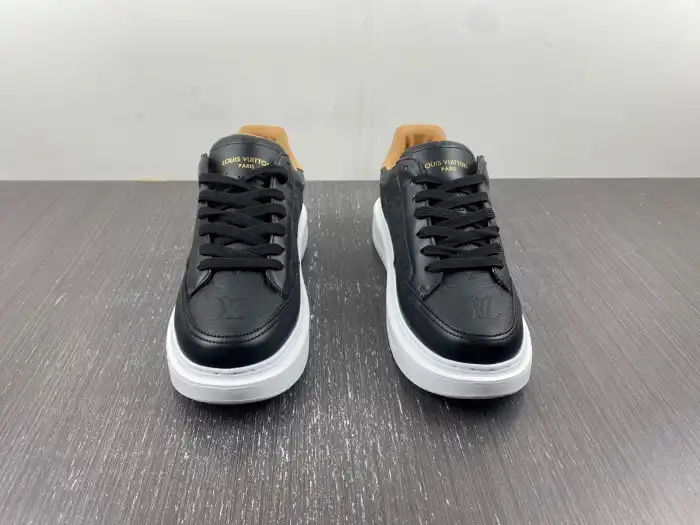 LV LOW-TOP SNEAKER 0202