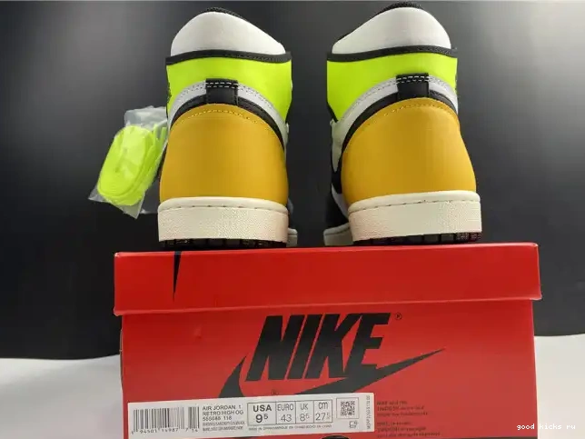 JORDAN RETRO OG 'VOLT 555088-118 AIR HIGH 1 GOLD' 0224