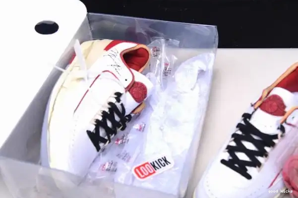 Retro Low DJ4375-106 Off-White 2 SP Jordan White Red 0210