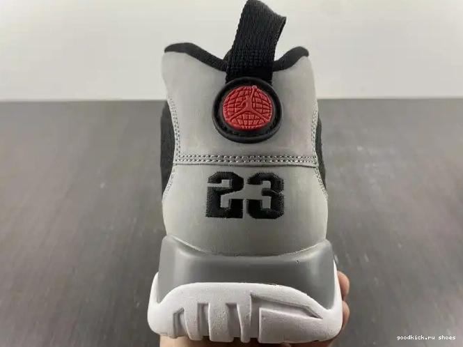 9 Grey CT8019-060 Retro Particle Jordan 0218