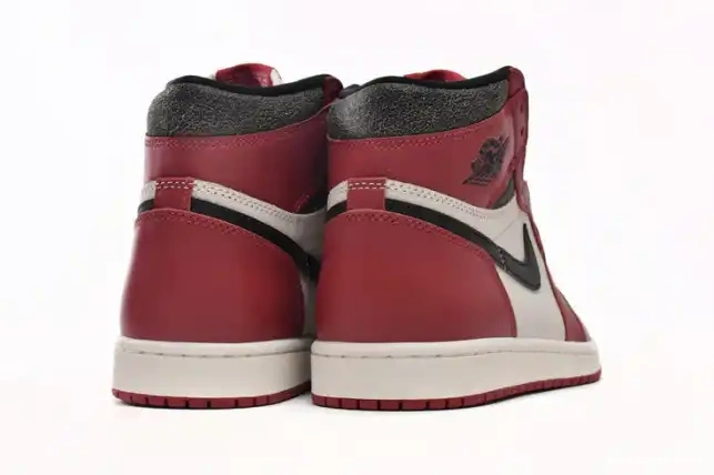 Jordan High Lost Chicago OG Retro 1 Found DZ5485-612 and 0215