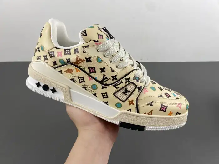 LV TRAINER SNEAKER 24072201 0202