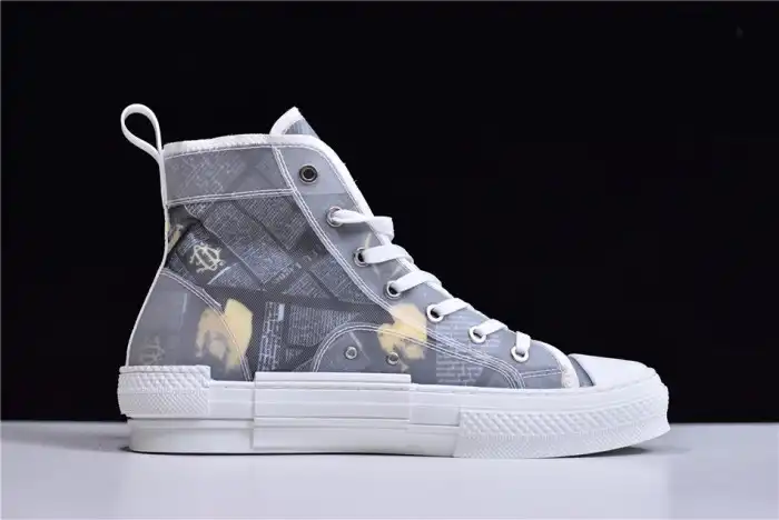 DR B23 Oblique High Top Sneakers 0201