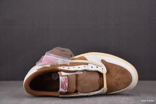 1 SP Low Travis OG Scott x DM7866-106 AJ 0319