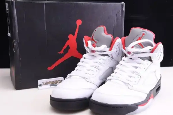 Retro DA1911-102 5 Red (2020) Tongue Silver Fire Jordan Air 0317